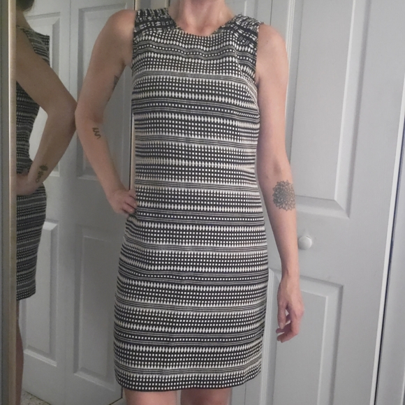 Banana Republic Black & White sleeveless dress sz 6 - Picture 12 of 13